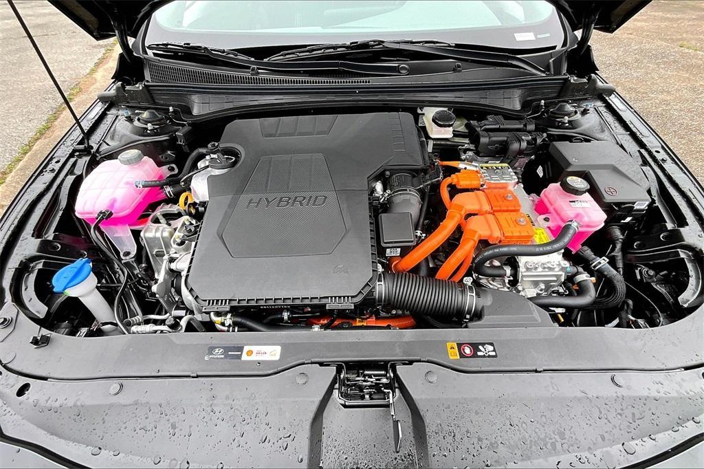 new 2025 Hyundai ELANTRA HEV car, priced at $24,954