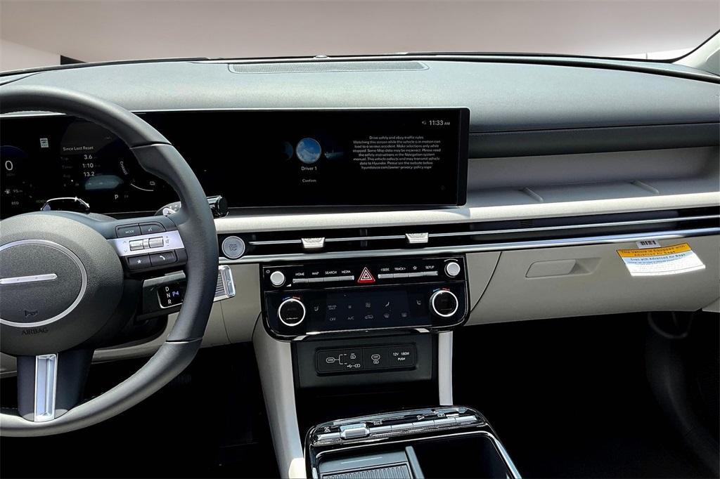 new 2025 Hyundai TUCSON Hybrid car, priced at $33,819