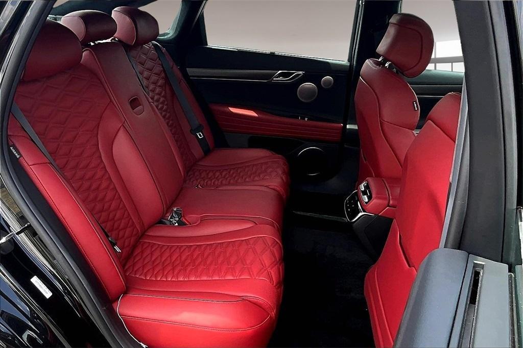new 2025 Genesis G80 car, priced at $75,463