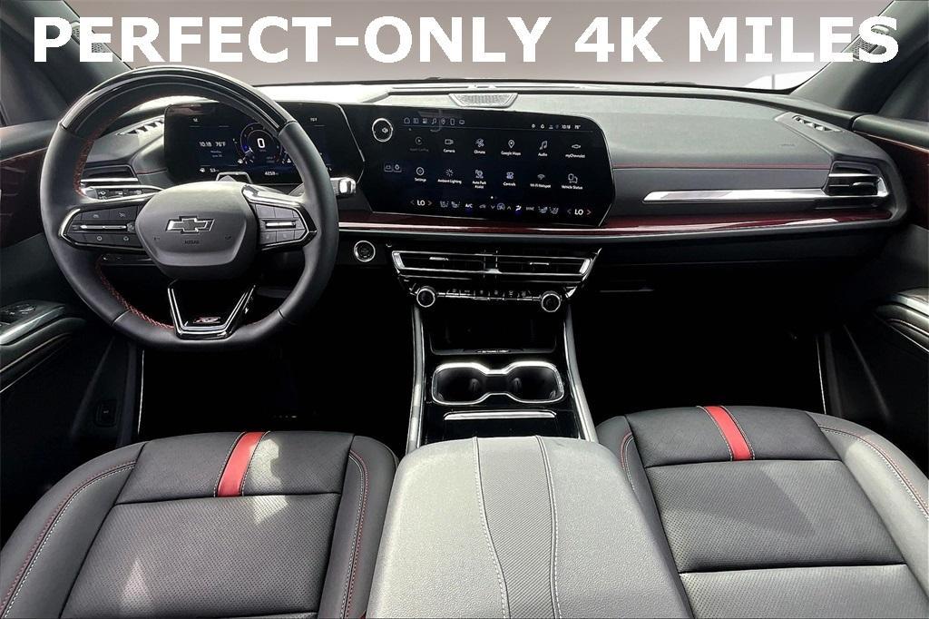 used 2025 Chevrolet Traverse car, priced at $54,995