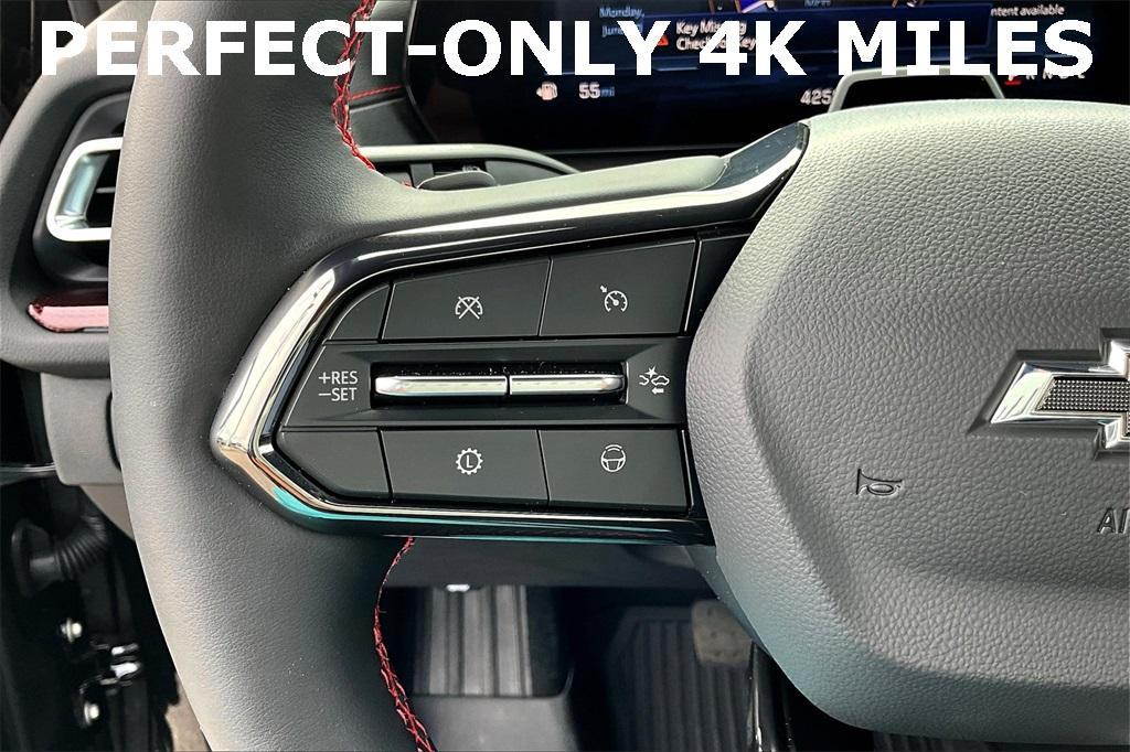 used 2025 Chevrolet Traverse car, priced at $54,995