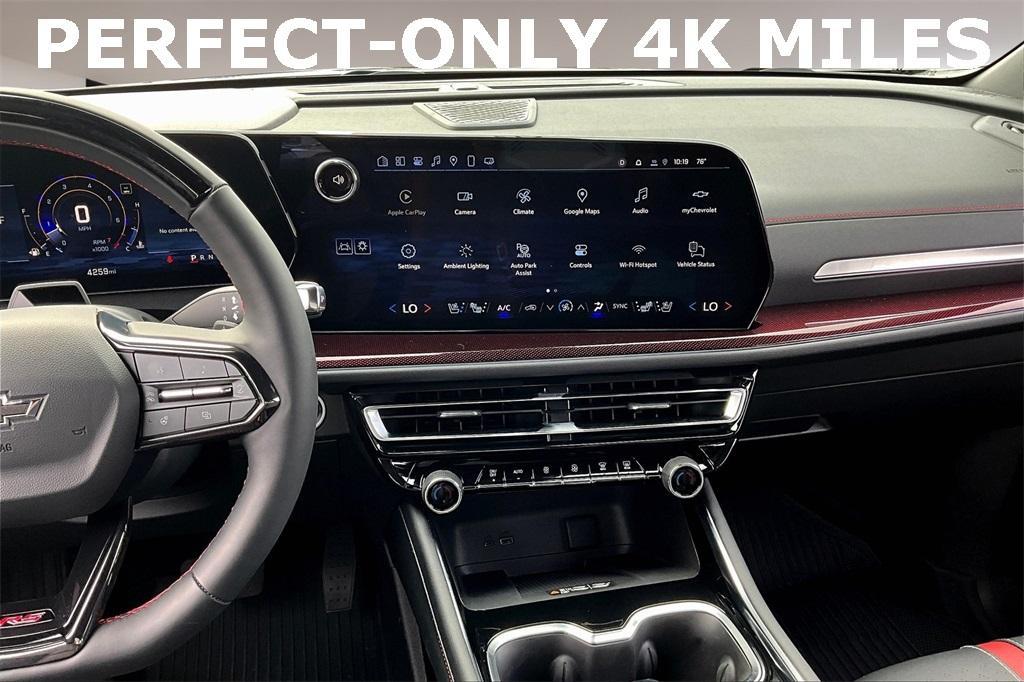 used 2025 Chevrolet Traverse car, priced at $54,995