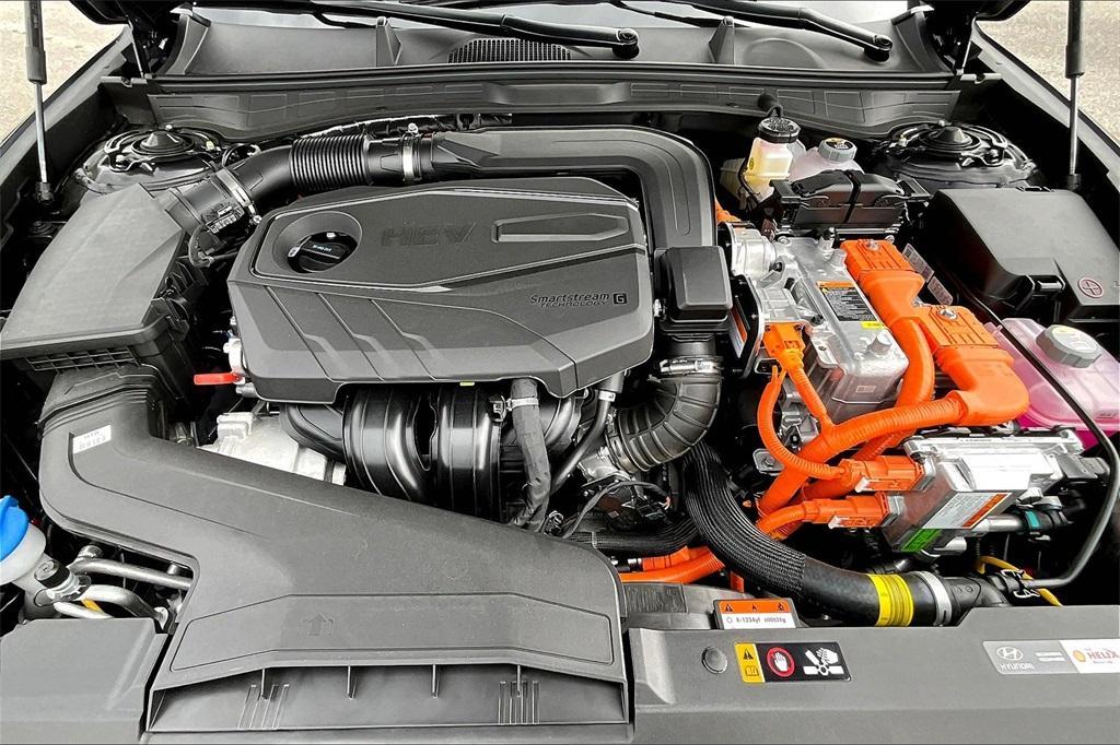 new 2025 Hyundai Sonata Hybrid car, priced at $37,260