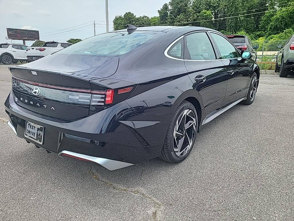 new 2024 Hyundai Sonata car, priced at $32,250