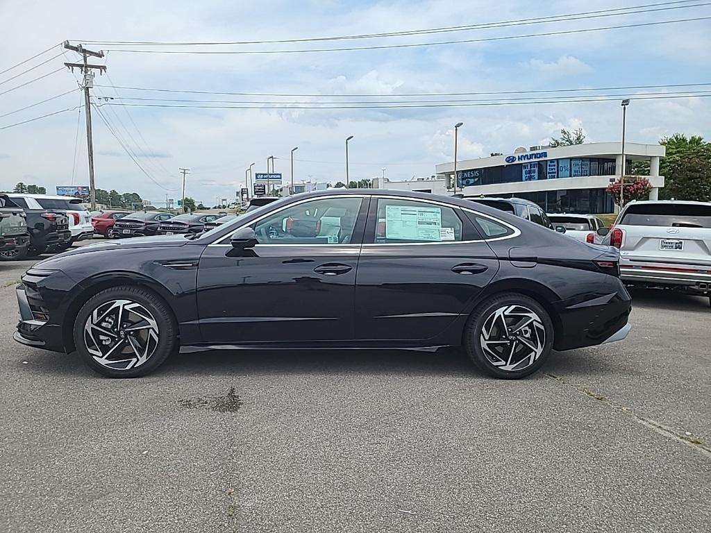 new 2024 Hyundai Sonata car, priced at $32,250