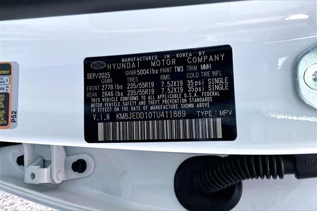 new 2026 Hyundai TUCSON Hybrid car, priced at $39,924