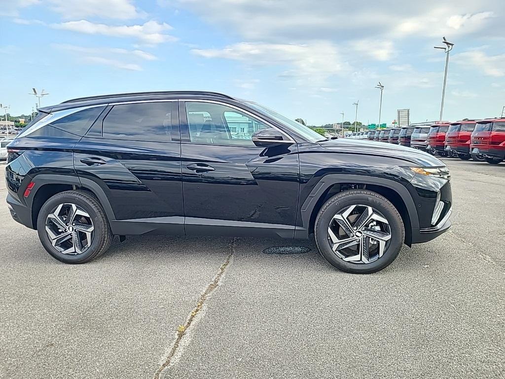 new 2024 Hyundai TUCSON Hybrid car, priced at $41,804