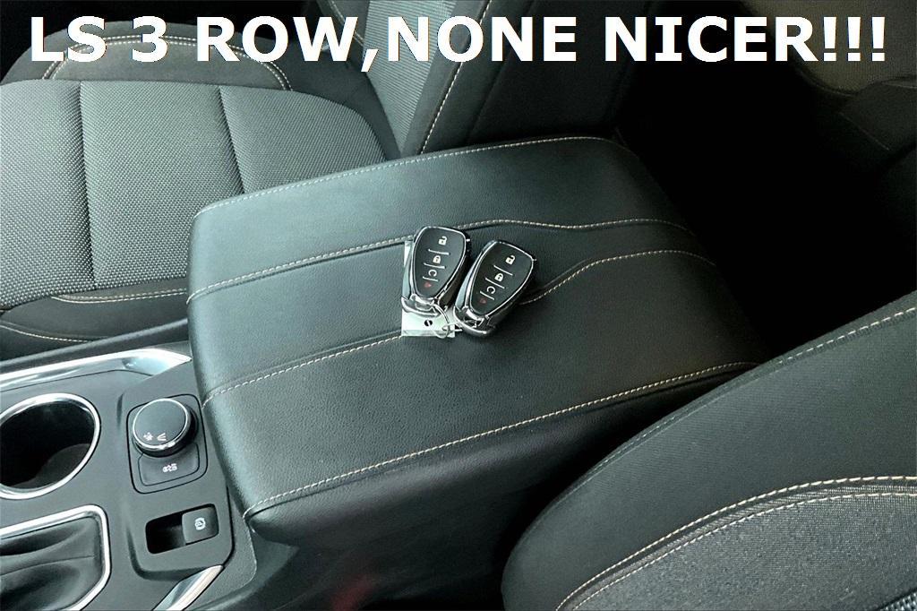 used 2021 Chevrolet Traverse car, priced at $22,988