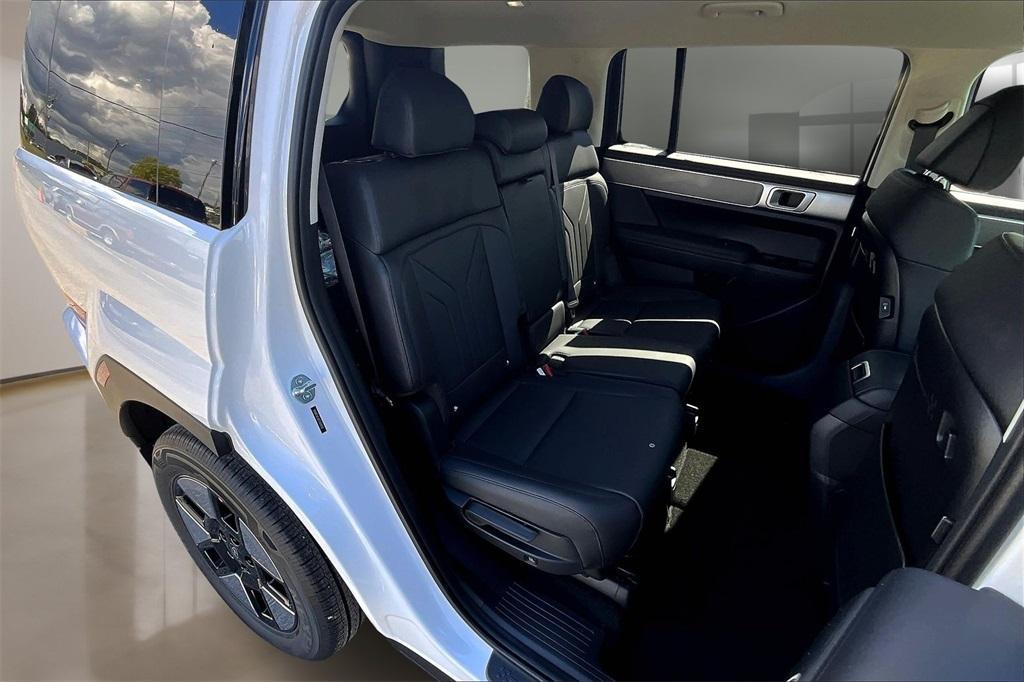 new 2026 Hyundai SANTA FE HEV car, priced at $35,521