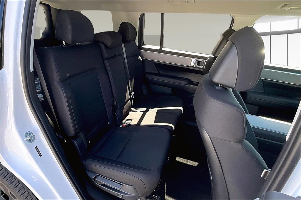 new 2026 Hyundai SANTA FE HEV car, priced at $33,212