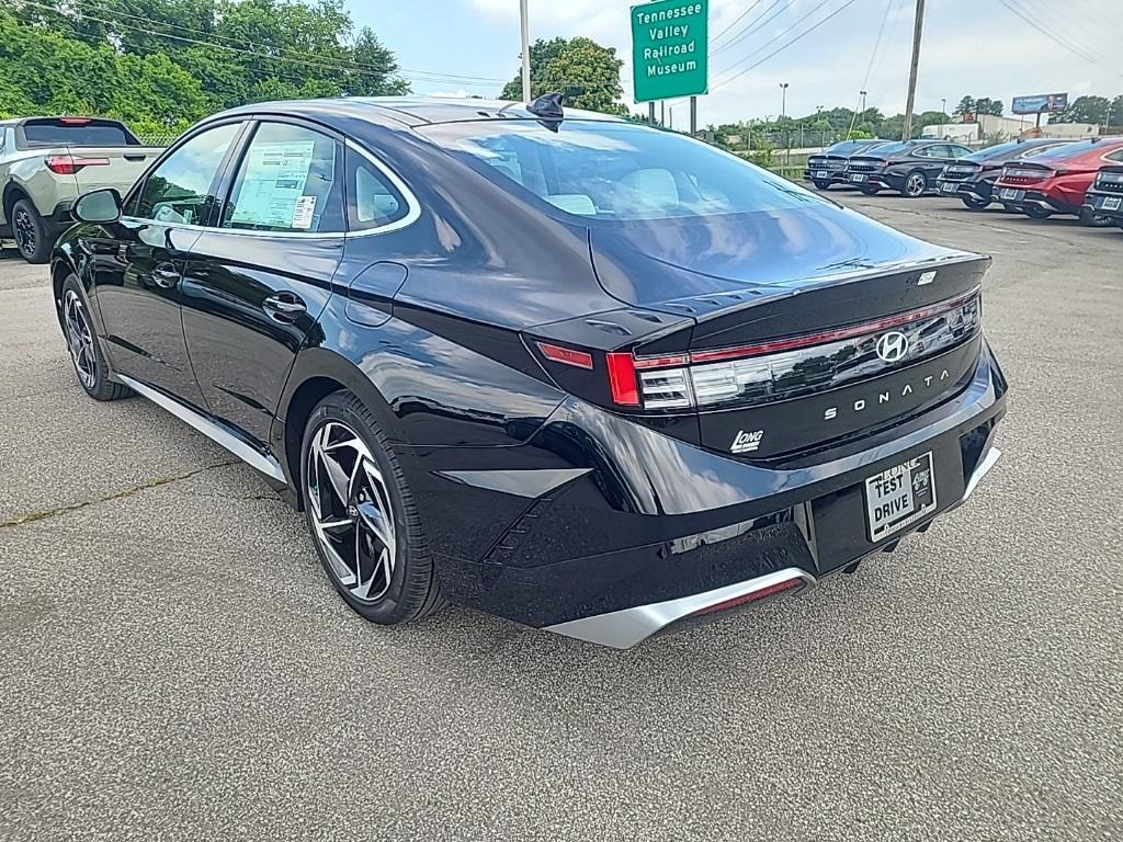 new 2024 Hyundai Sonata car, priced at $32,260