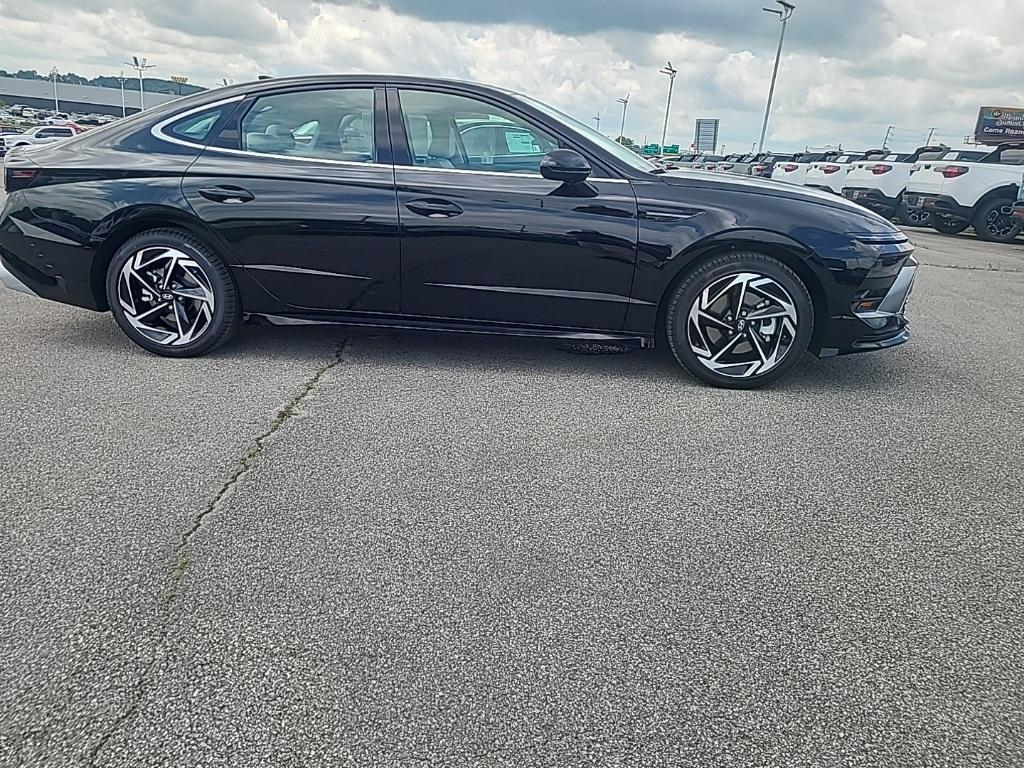 new 2024 Hyundai Sonata car, priced at $32,260