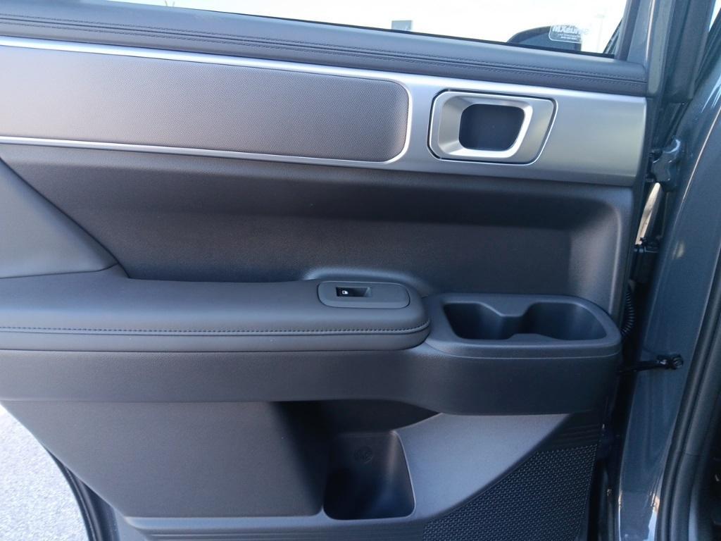 new 2025 Hyundai Santa Fe car, priced at $39,212