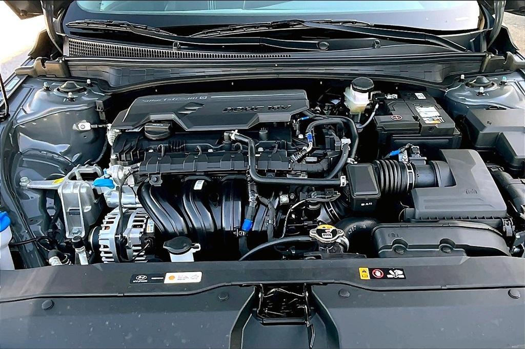 new 2025 Hyundai Elantra car, priced at $22,960