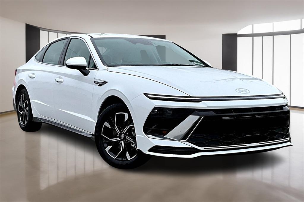new 2025 Hyundai Sonata car, priced at $27,670