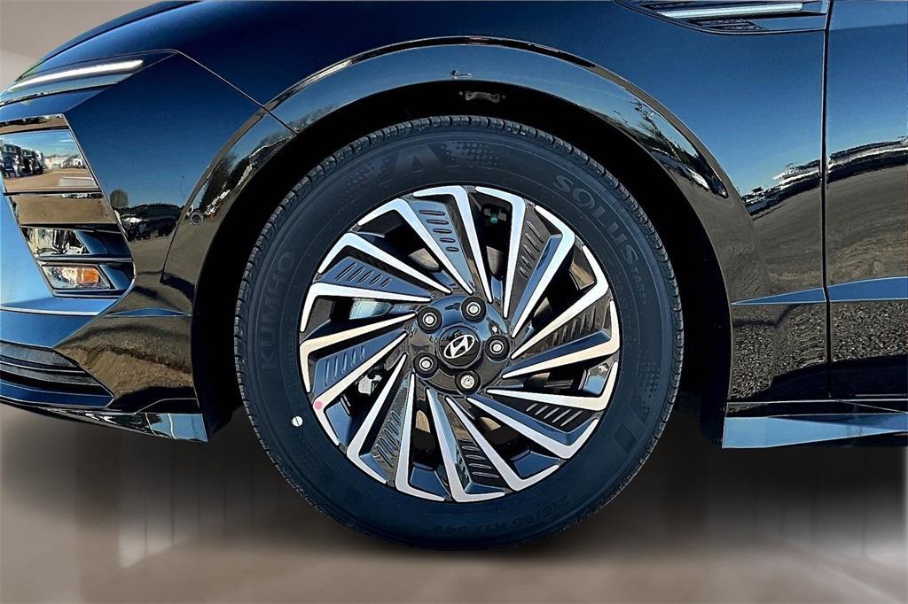 new 2025 Hyundai Sonata Hybrid car, priced at $37,521