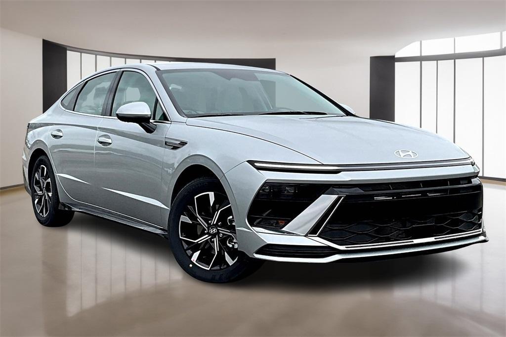 new 2025 Hyundai Sonata car, priced at $27,249