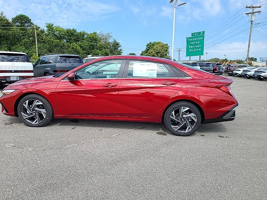 new 2024 Hyundai Elantra car, priced at $27,020