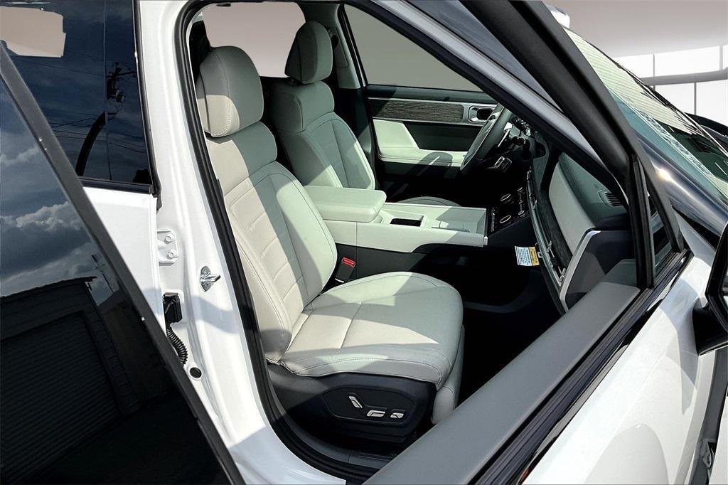 new 2025 Hyundai SANTA FE HEV car, priced at $47,058
