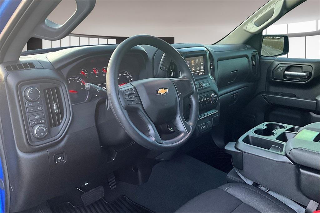 used 2025 Chevrolet Silverado 1500 car, priced at $42,988