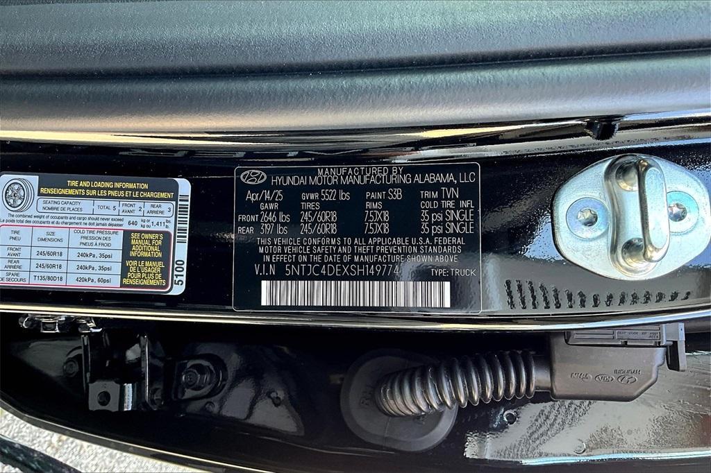 new 2025 Hyundai SANTA CRUZ car, priced at $33,108