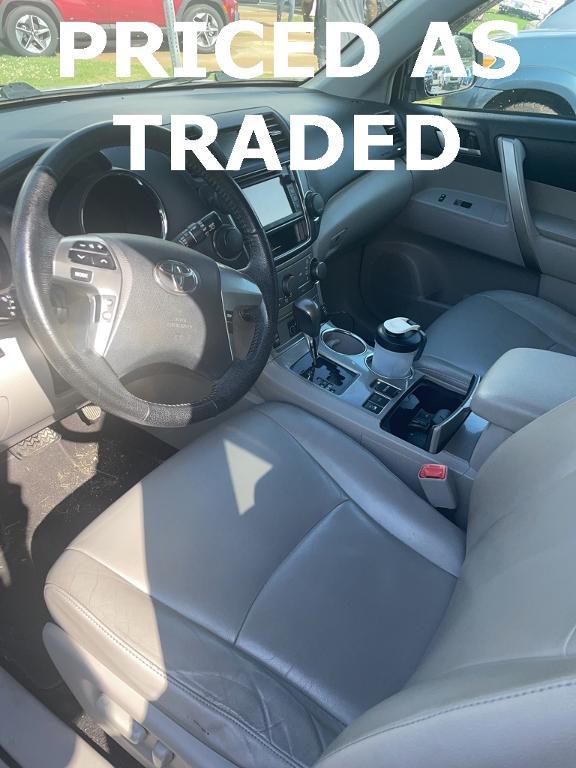 used 2013 Toyota Highlander car, priced at $11,500