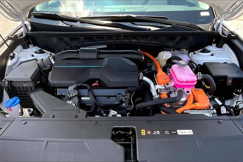new 2025 Hyundai TUCSON Hybrid car, priced at $33,688