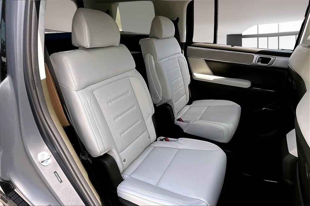 new 2025 Hyundai SANTA FE HEV car, priced at $46,051