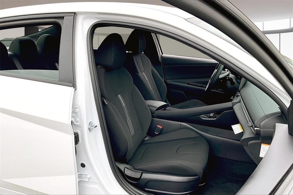 new 2025 Hyundai ELANTRA HEV car, priced at $27,333