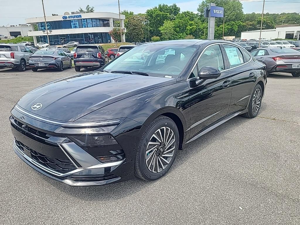 new 2024 Hyundai Sonata Hybrid car, priced at $38,905