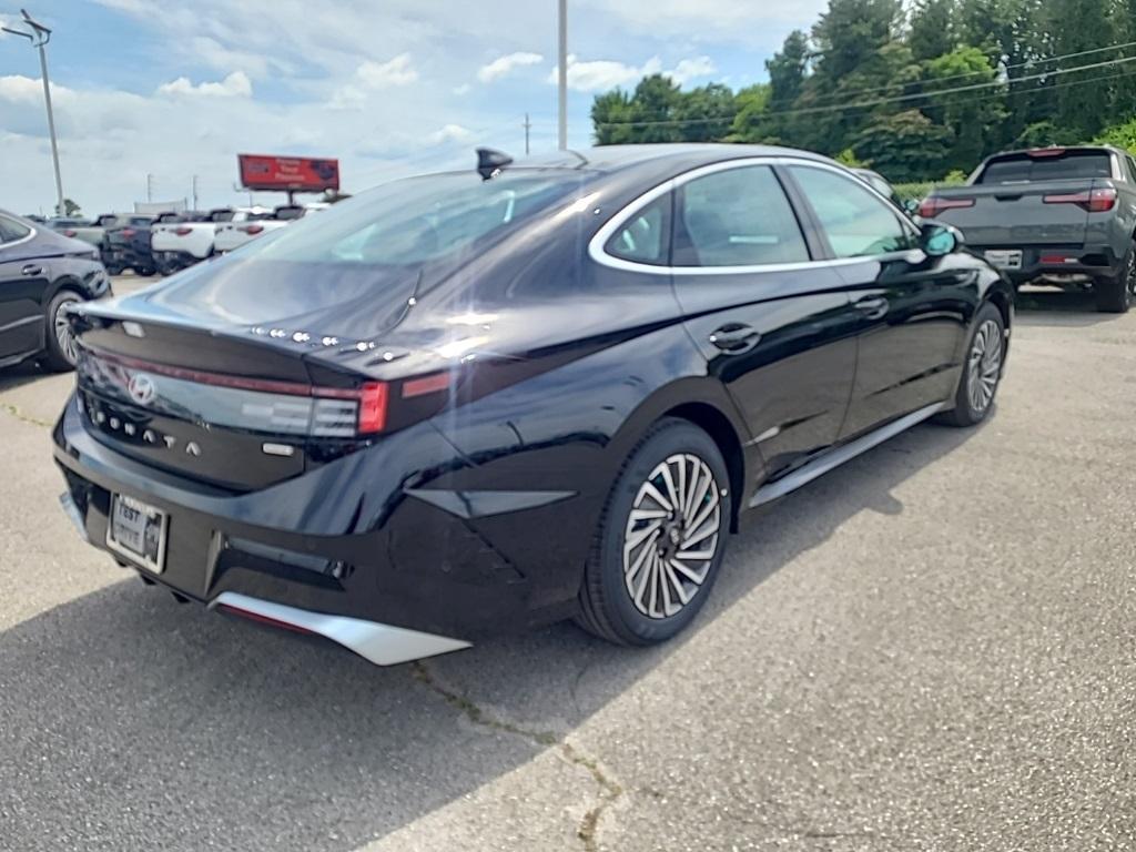 new 2024 Hyundai Sonata Hybrid car, priced at $38,905