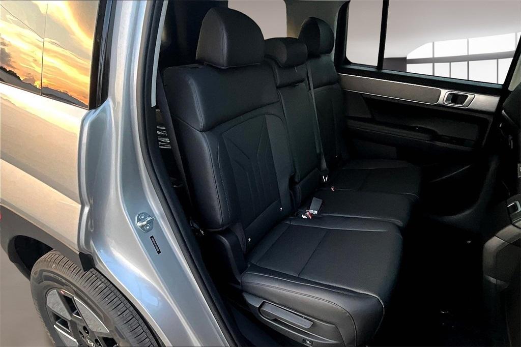 new 2026 Hyundai SANTA FE HEV car, priced at $38,553