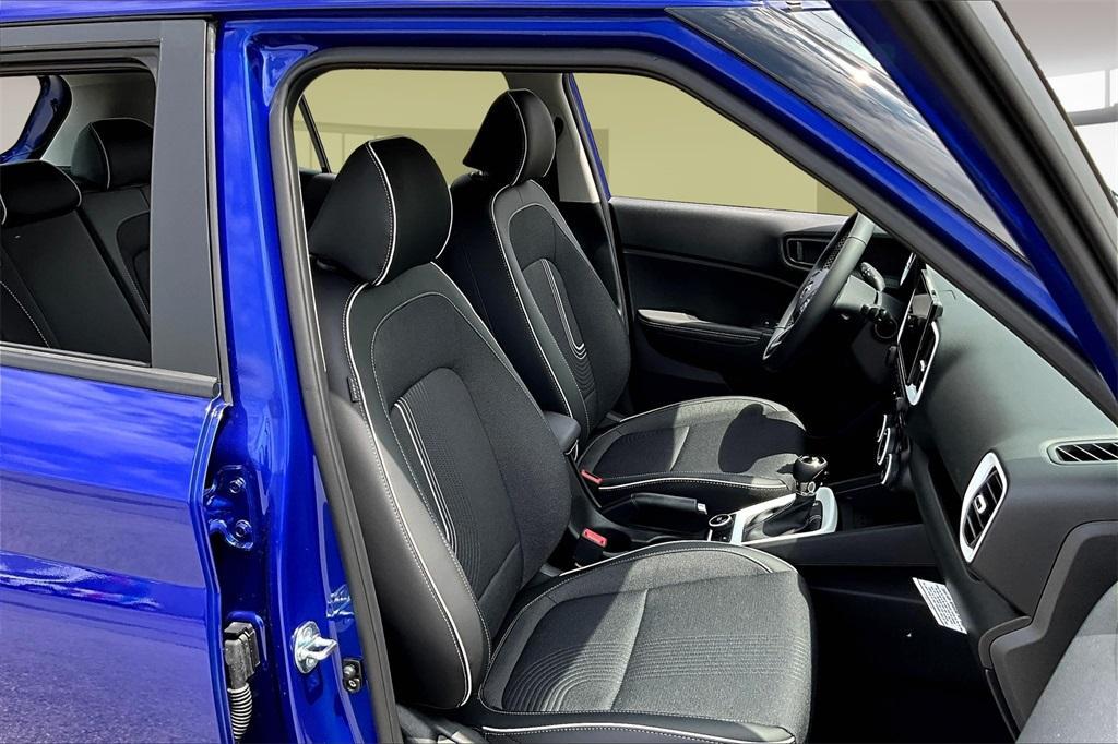 new 2025 Hyundai Venue car, priced at $24,156