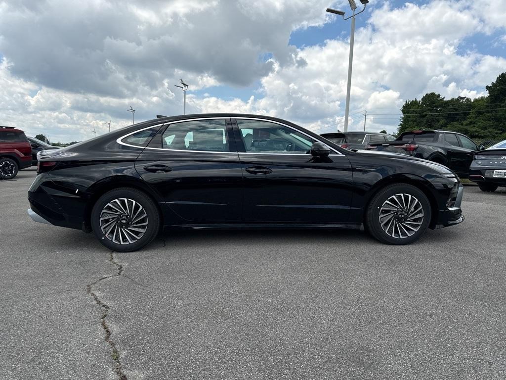 new 2024 Hyundai Sonata Hybrid car, priced at $32,535