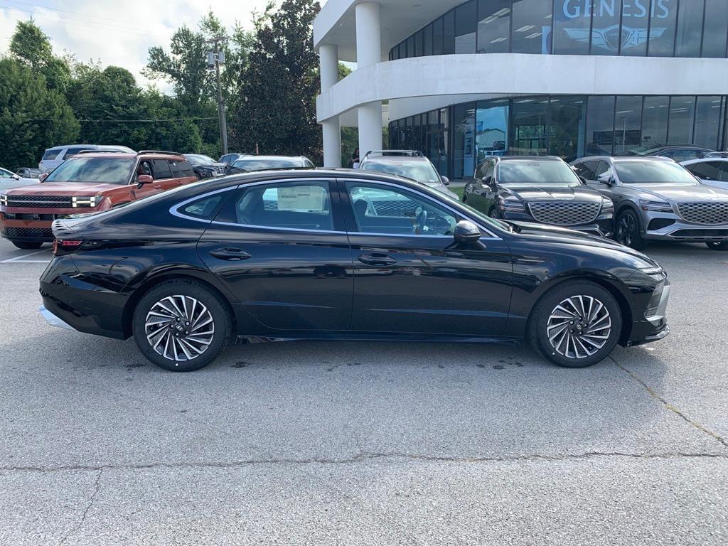 new 2024 Hyundai Sonata Hybrid car, priced at $38,910