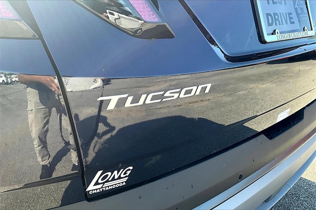 new 2025 Hyundai TUCSON Hybrid car, priced at $40,721