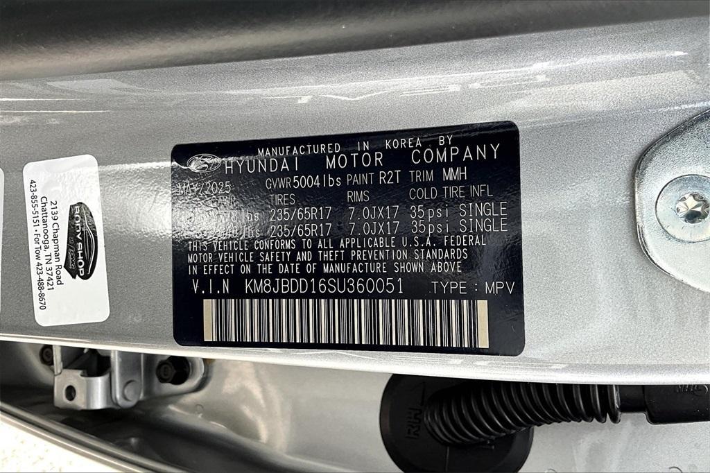 new 2025 Hyundai TUCSON Hybrid car, priced at $33,128