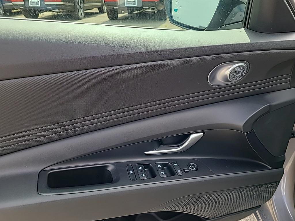 new 2024 Hyundai Elantra car, priced at $26,371