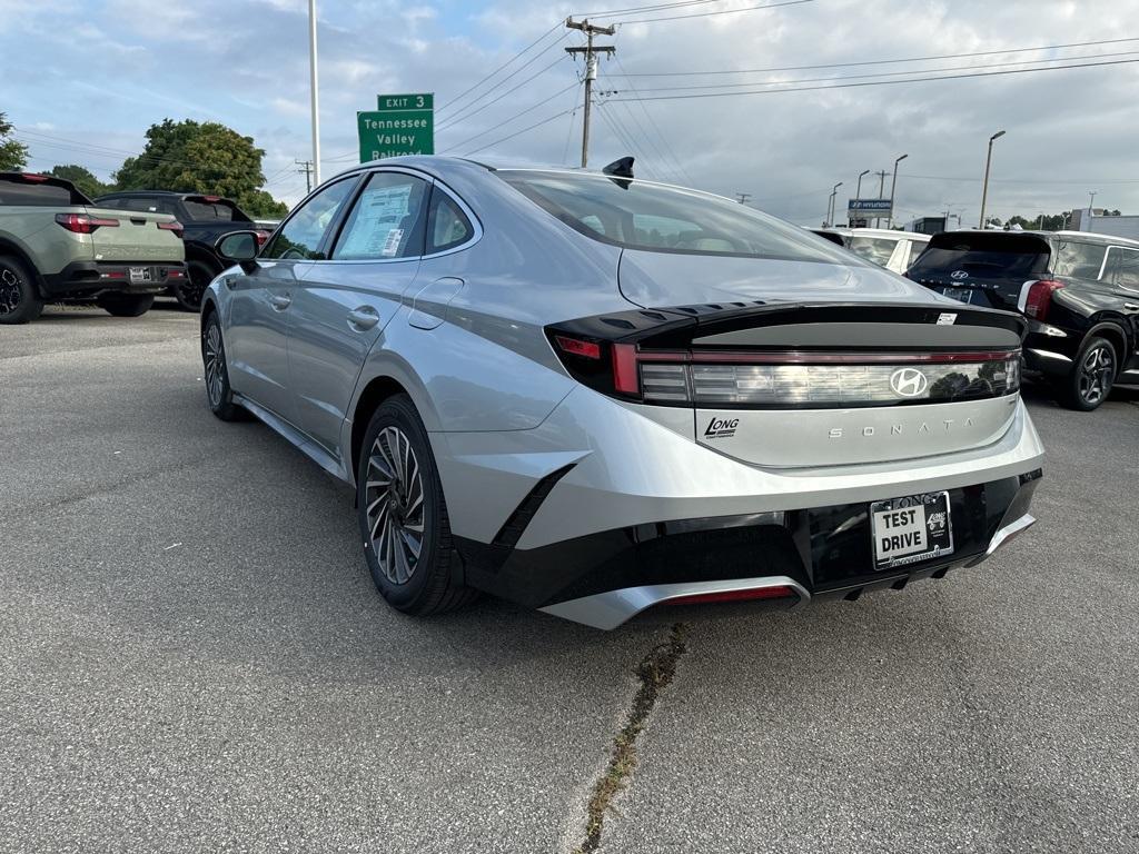 new 2024 Hyundai Sonata Hybrid car, priced at $32,535