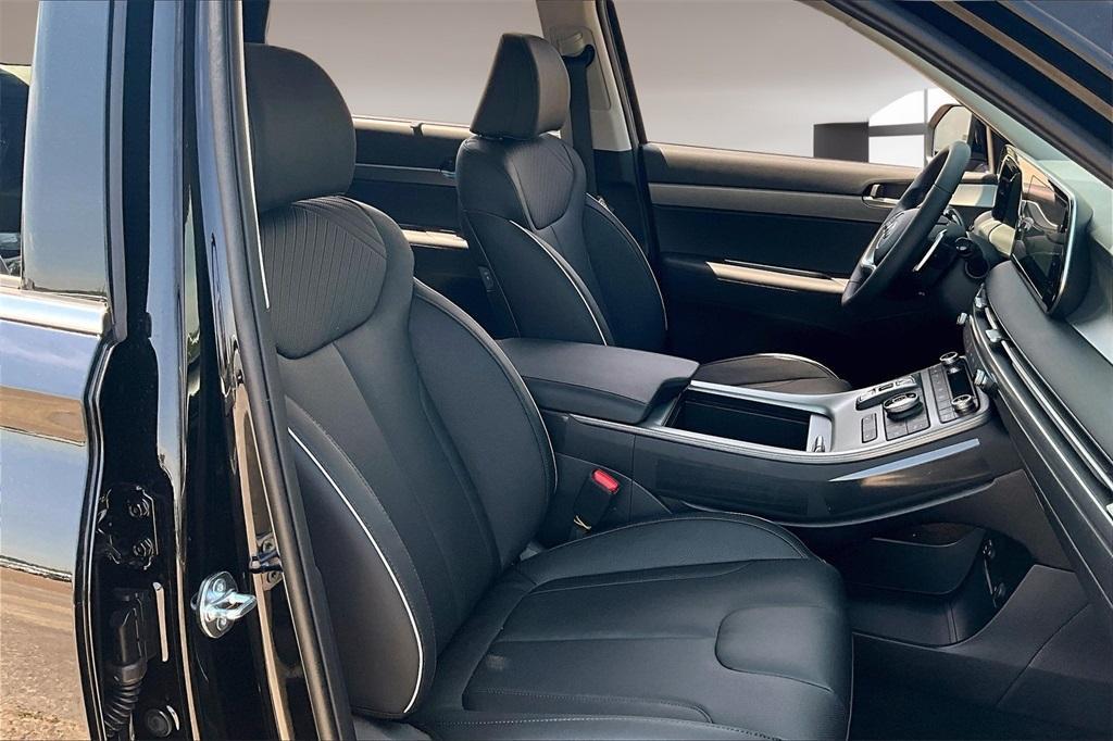 new 2025 Hyundai Palisade car, priced at $43,263