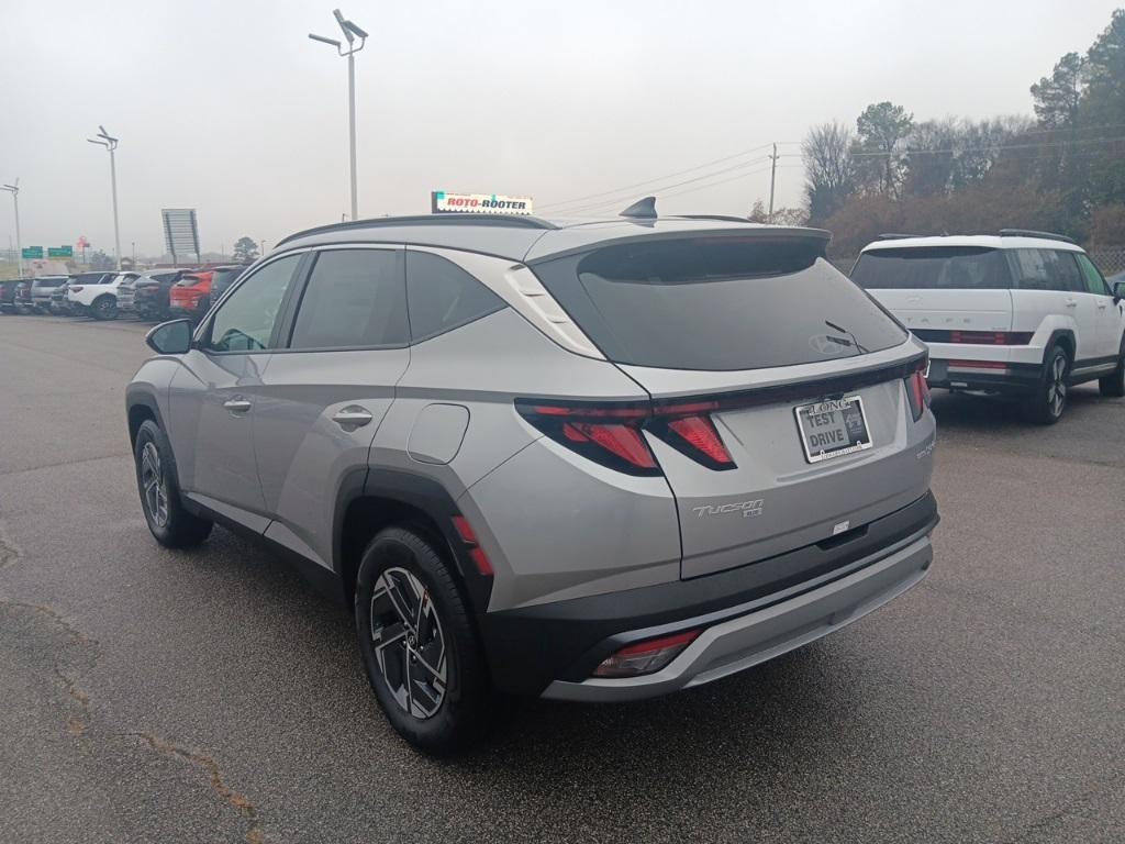 new 2025 Hyundai TUCSON Hybrid car, priced at $35,280