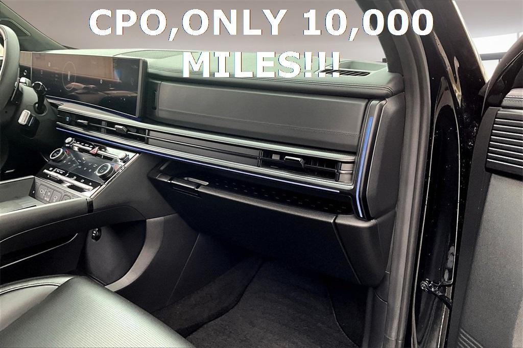 used 2024 Hyundai Santa Fe car, priced at $39,988