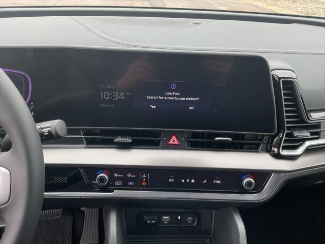 new 2025 Kia Sportage car, priced at $33,654