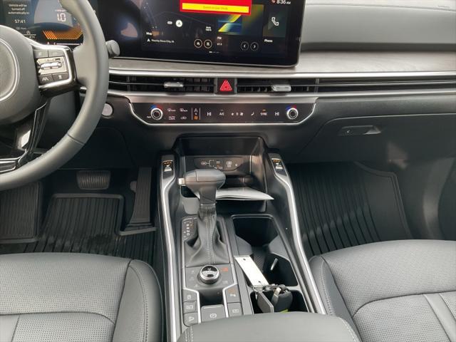 new 2025 Kia Sorento car, priced at $43,859