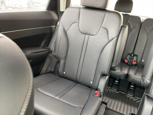 new 2025 Kia Sorento car, priced at $43,859