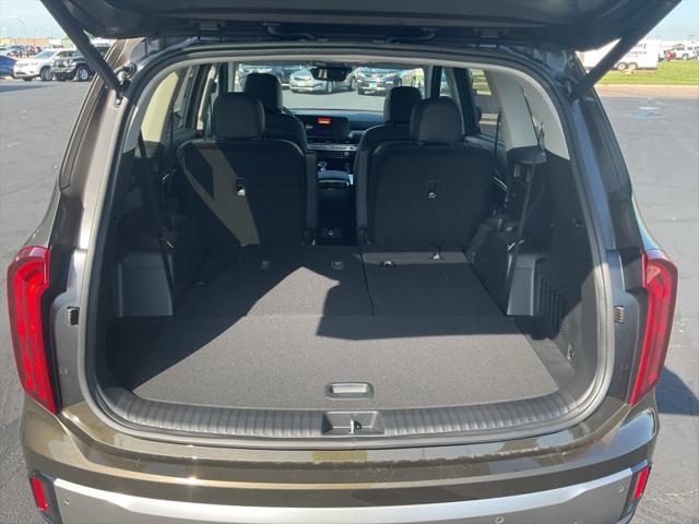 new 2025 Kia Telluride car, priced at $43,809