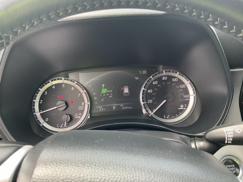 used 2024 Toyota Highlander car, priced at $36,911