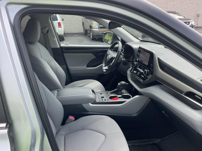 used 2024 Toyota Highlander car, priced at $36,911