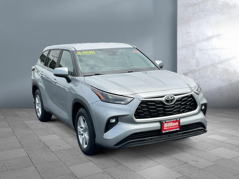 used 2024 Toyota Highlander car, priced at $36,911