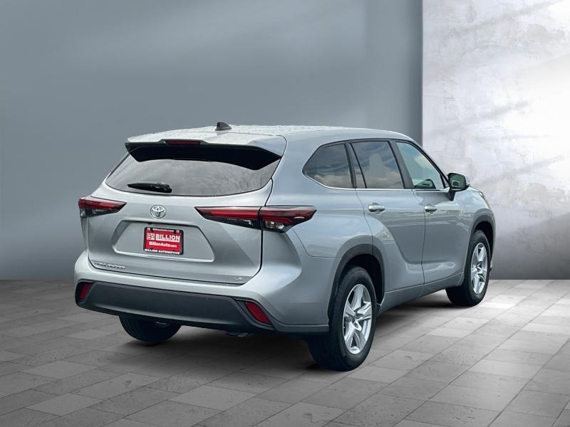 used 2024 Toyota Highlander car, priced at $36,911